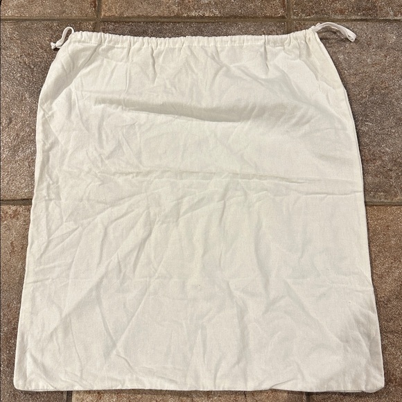 Banana Republic Extra Large Whute Flannel Drawstring Dust Bag - Picture 6 of 7